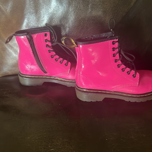 Dr Martens Delaney Combat Boots - Picture 3 of 5